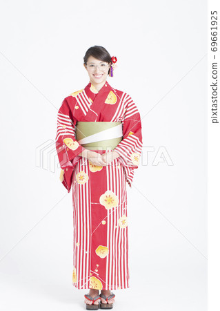Yukata woman with glasses Yukata woman with glasses 69661925