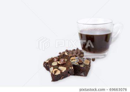 Brownie, Cut Out, White Background, Slice of Cake, Slice of Food 69663076