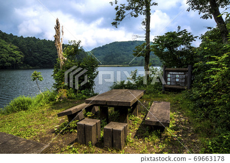 長野縣飯山市信州，村尾高原，夏日希望湖 69663178