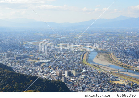 從Kinka山(岐阜縣岐阜市)的Nagara河 從Kinka山(岐阜縣岐阜市)的Nagara河 69663380