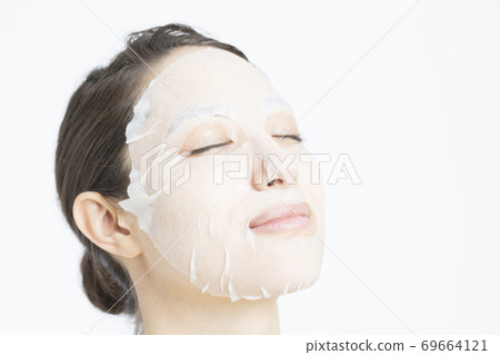 敷面膜的女人 敷面膜的女人 69664121