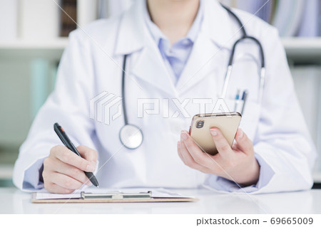Science, chemistry, biology, and medicine concept, scientist with equipment and science experiments 047 Science, chemistry, biology, and medicine concept, scientist with equipment and science experiments 047 69665009
