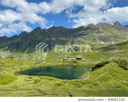 Lake Giglachsee in the Styrian Tauern - Austria Lake Giglachsee in the Styrian Tauern - Austria 69665180