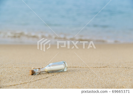 Summer holiday concept, Summer beach accessories 022 Summer holiday concept, Summer beach accessories 022 69665371
