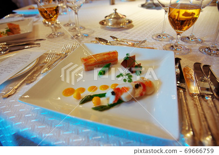 Delicious meal 69666759