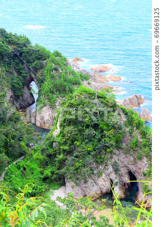 Mizujiri Tunnel [San'in Kaigan Geopark] 69669125