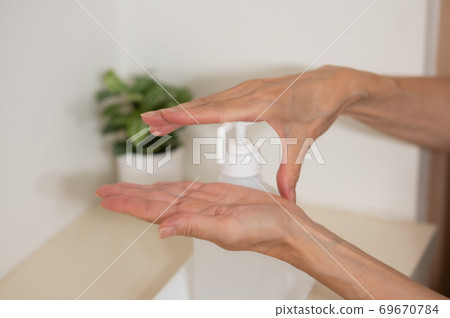 Corona measures Hand disinfection and sterilization at the entrance Corona measures Hand disinfection and sterilization at the entrance 69670784