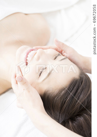 小臉按摩 69672058