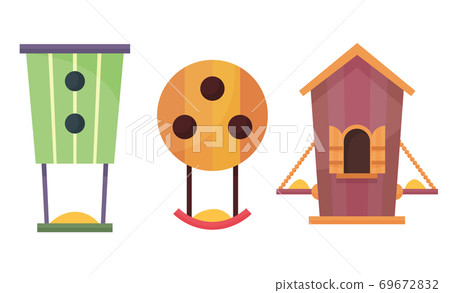 Bird houses. Cartoon vector birdhouse or wooden house for birds. Set of hanging nesting boxes for garden and home decor in flat design. Decorative flat vector elements for posters or banners 69672832