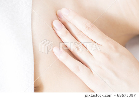 Esthetic image Esthetic image 69673397