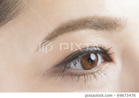 女人的眼睛 69673476