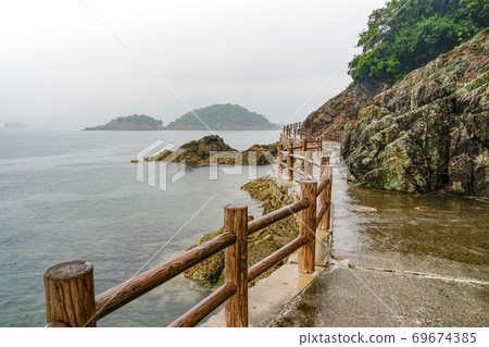 多雨千歲島海濱長廊(廣島縣福山市) 多雨千歲島海濱長廊(廣島縣福山市) 69674385