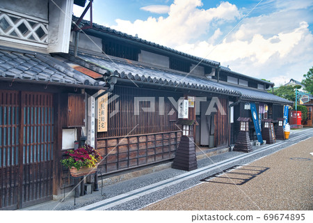 [Important Traditional Buildings Preservation District] Izumo Kaido and Historic Site / Minsaku 阮甫 Old House in the Old Joto Townscape Preservation District, Tsuyama City, Okayama Prefecture 69674895