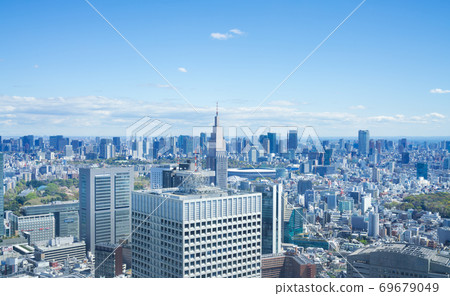 Tokyo scenery: A panoramic view of the city center from Shinjuku Tokyo scenery: A panoramic view of the city center from Shinjuku 69679049