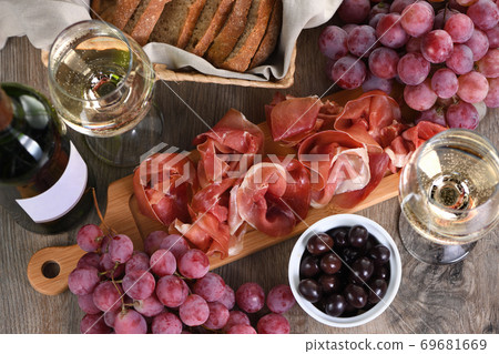Appetizer sun-dried ham - jamon 69681669