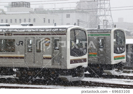 日光/東北本線205系列冬季在宇都宮站被拘留 日光/東北本線205系列冬季在宇都宮站被拘留 69683108