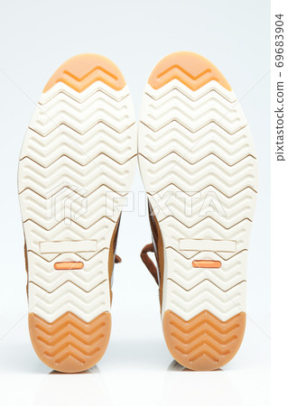 Shoe sole print isolated Shoe sole print isolated 69683904