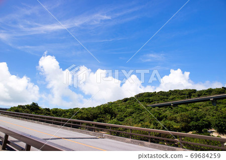 Sky seen from Nirai Kanai Bridge Sky seen from Nirai Kanai Bridge 69684259