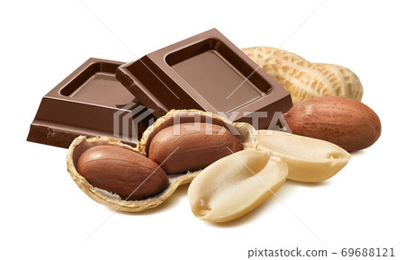 Peanuts in shells and milk chocolate isolated on white background. 69688121