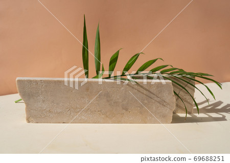 Minimal product display Minimal product display 69688251