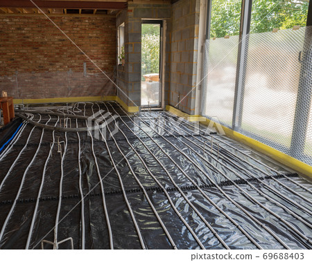 Installation of underfloor heating in residential property Installation of underfloor heating in residential property 69688403