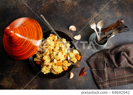 rice with meat 69692042