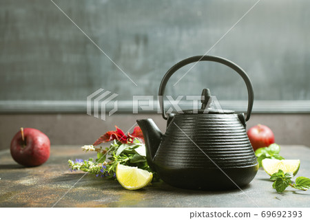 teapot and herb 69692393