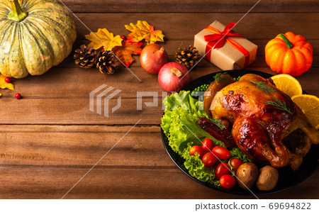Thanksgiving roast turkey or chicken and vegetables 69694822