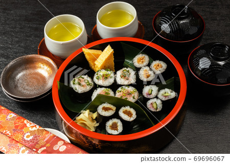 Rolled sushi rolled sushi Rolled sushi rolled sushi 69696067