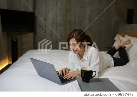 jot the note on the bed jot the note on the bed 69697472