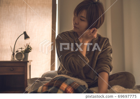 Awakening in the morning Awakening in the morning 69697775