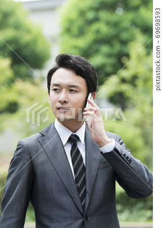 商人肖像智能手機 商人肖像智能手機 69698593