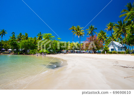 Port douglas beach Port douglas beach 69698610