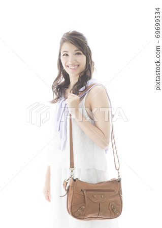 一個出門的女人 69699534