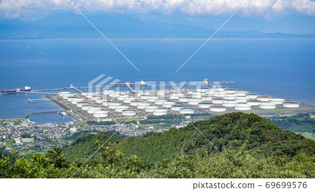 An oil base taken from the Hitaka Observatory in Kiire-cho, Kagoshima City. 69699576