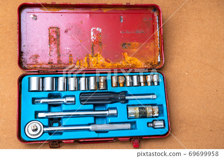 Socket wrench set box Socket wrench set box 69699958