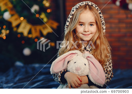 Little girl at home 69700903