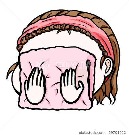 抹面孔的婦女與毛巾 抹面孔的婦女與毛巾 69701922