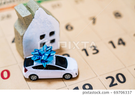 New car delivery image New car delivery image 69706337