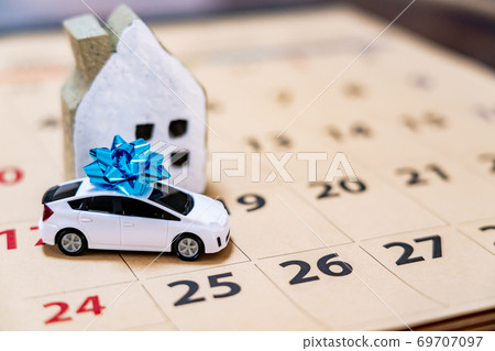 New car delivery image 69707097