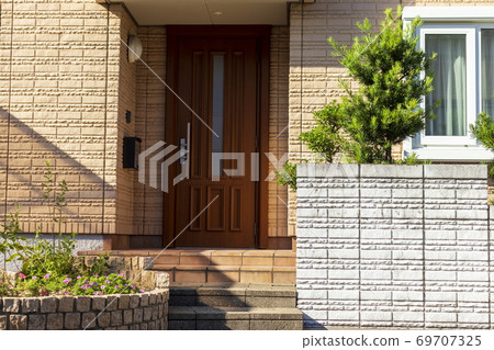 建築物入口入口圍欄 建築物入口入口圍欄 69707325