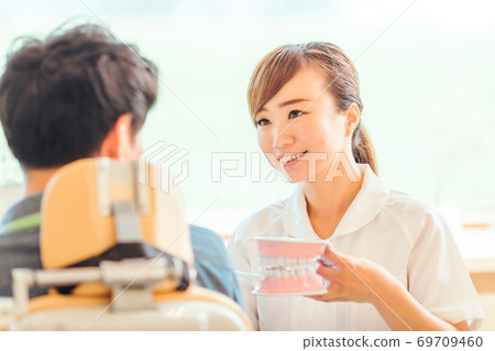 牙齒衛生和患者 牙齒衛生和患者 69709460