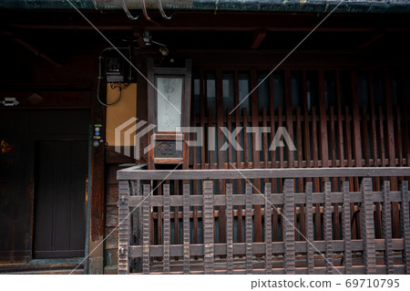 拍攝京都市下京區島原市的街道 69710795