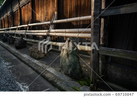 拍攝京都市下京區島原市的街道 69710847