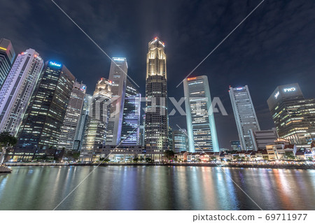 Night view of Singapore buildings 69711977