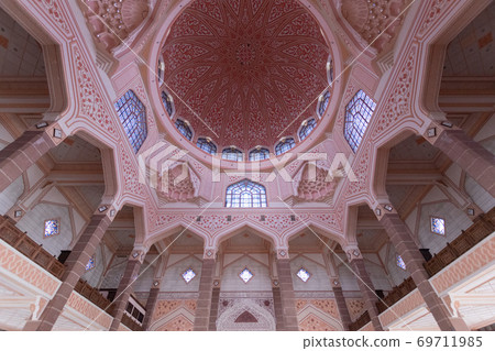 Inside view of Putra Mosque 69711985