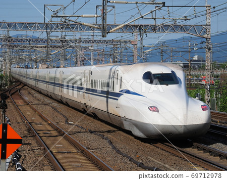 Shinkansen N700S J0 formation test run at Maibara Station 69712978