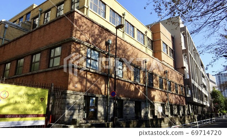 東京都千代田區紀尾町Sophia大學 東京都千代田區紀尾町Sophia大學 69714720