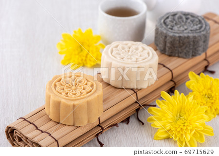 月餅 中秋節 狀元糕 綠豆糕 Moon cake Mid-Autumn Festival げっぺい 69715629