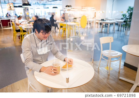 Social distancing partition in cafe restaurant Social distancing partition in cafe restaurant 69721898